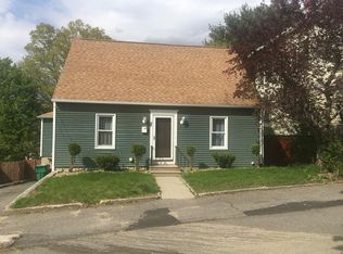 28 Beacon St, Clinton, MA 01510