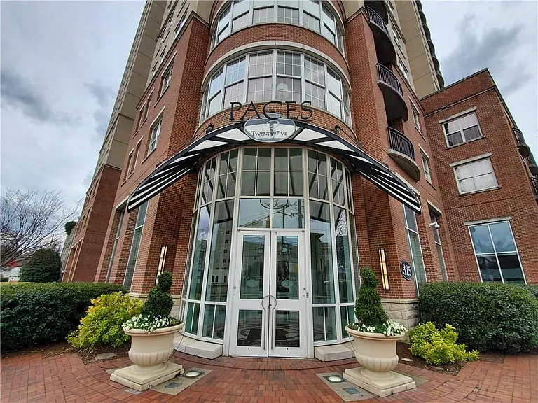 325 E Paces Ferry Rd NE #2104 — Photo 26