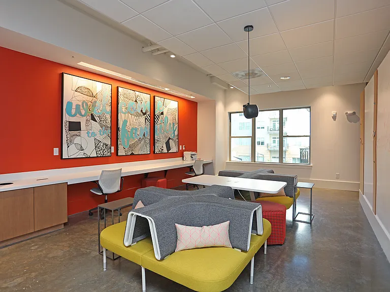 Link Apartments Innovation Quarter — Photo 12