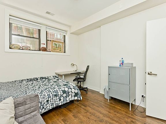 4th image of 3161-73 N Orchard St #3167-1