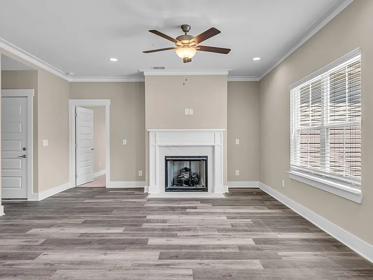 117 Traveller Ln — Photo 23