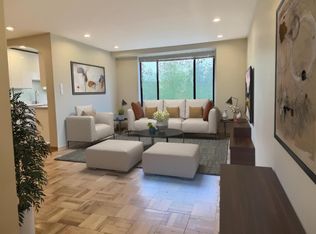 5112 Macarthur Blvd NW APT 111, Washington, DC 20016