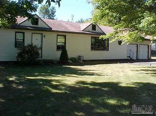 3675 Smith Rd, Lambertville, MI 48144