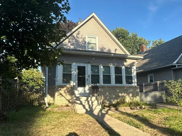 1004 Western Ave N, Saint Paul, MN 55117