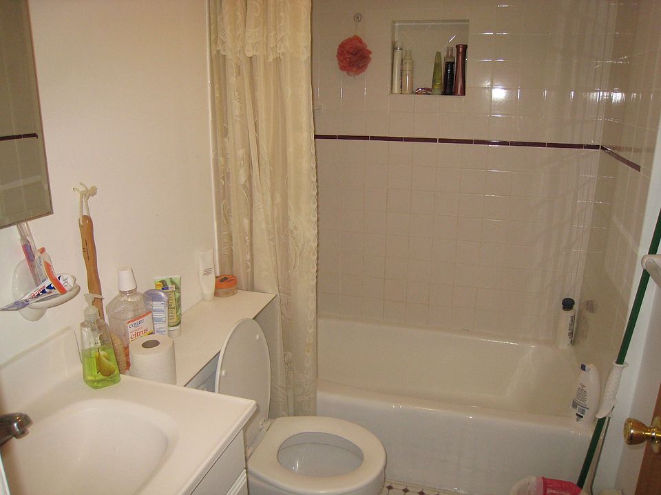 2nd image of 53 Walker St
