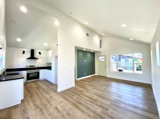 367 W Jefferson Ave, Pomona, CA 91768