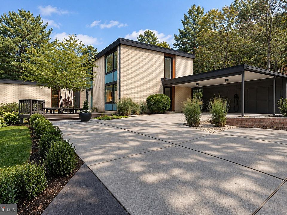 1st image of 99 Eldrid Dr
