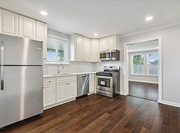 5th image of 1110 Athania Pkwy