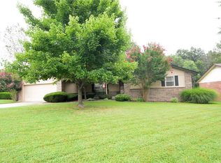 2005 Glen St, Springdale, AR 72762