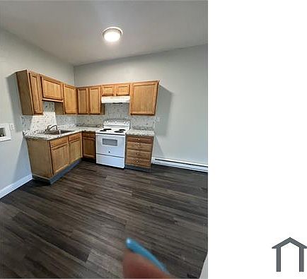 4th image of 198 Blue Hill Ave