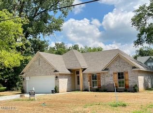 1070 Academy Dr, Tunica, MS 38676