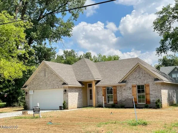 1070 Academy Dr, Tunica, MS 38676