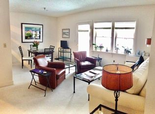 53 Lyme Rd APT 9, Hanover, NH 03755