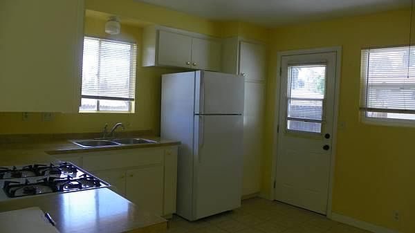 2nd image of 782-84 Vineyard Rd