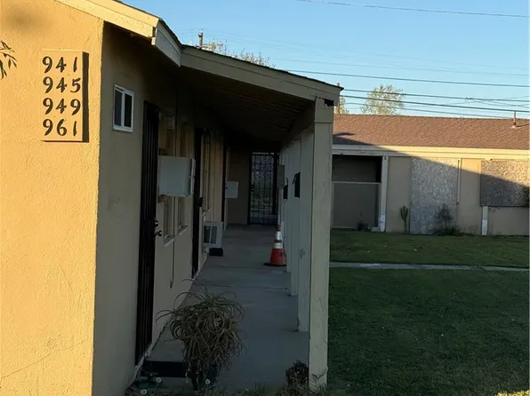 941 Barney St, Merced, CA 95340