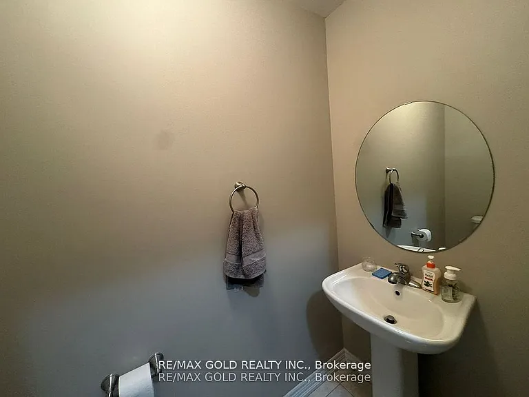 244 Sky Harbour Dr — Photo 5