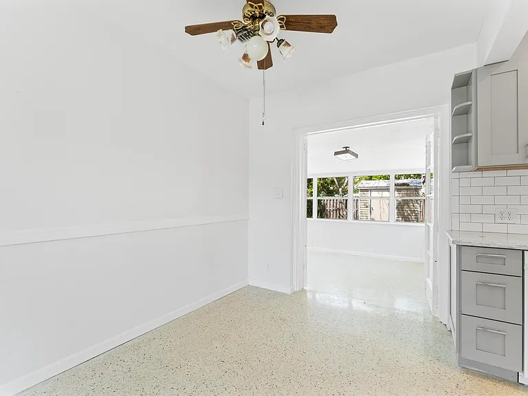 331 Winters St — Photo 8