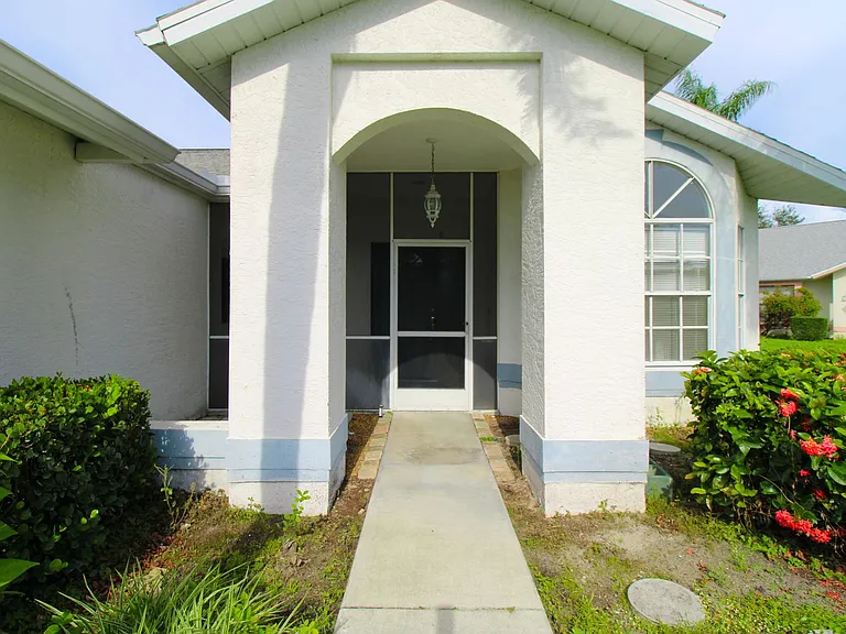 10201 Regent Cir — Photo 5