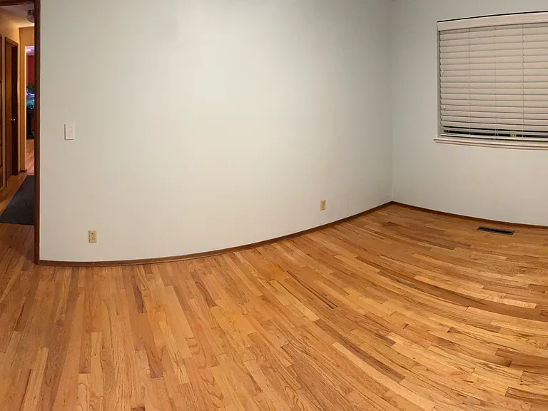 Room 2 - 10x16