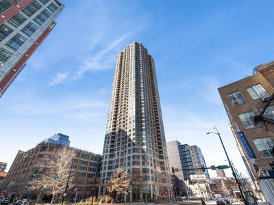400 N Lasalle Dr #905, Chicago, IL, 60614
