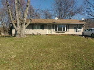 8 Burnham Ct, Kendall Park, NJ 08824