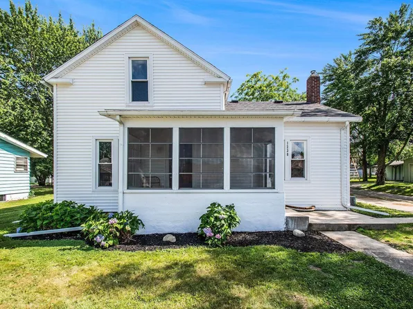 1230 E Clark St, Warsaw, IN 46580