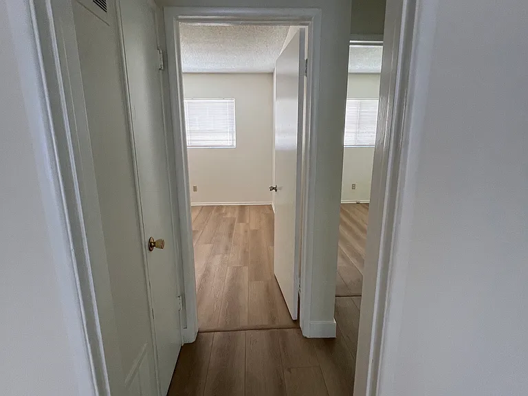 8415 Amigo Ave #6 — Photo 7