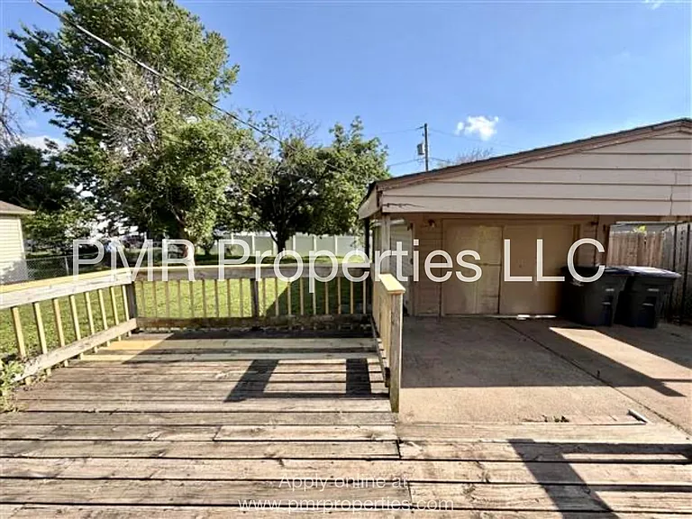 2115 Avenue M — Photo 10