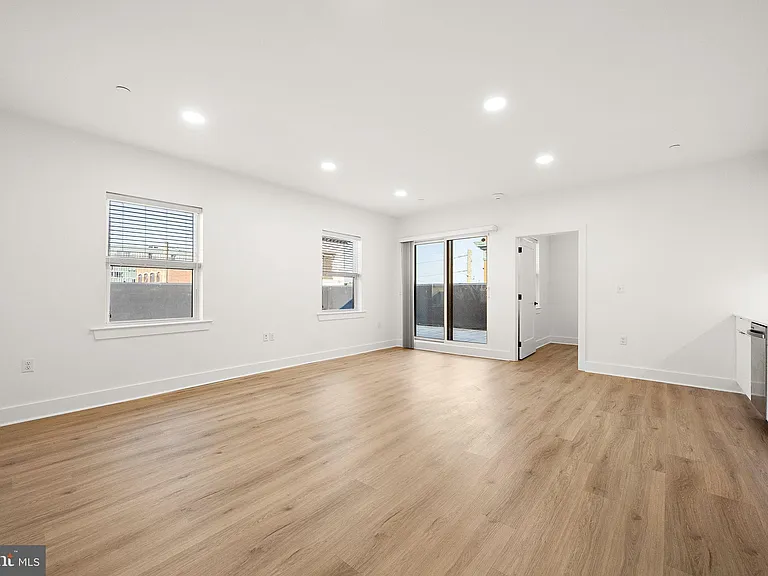 801 N Market St #303 — Photo 3