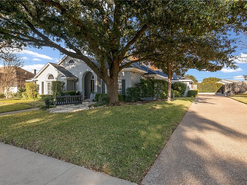 1st image of 10105 Polo Park Cir