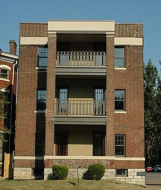 1st image of 105 E Oak St APT 201