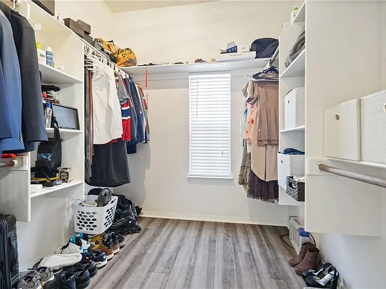 1406 N Latisha Ln — Photo 28