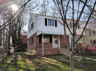 5707 Fenwick Dr, Alexandria, VA 22303