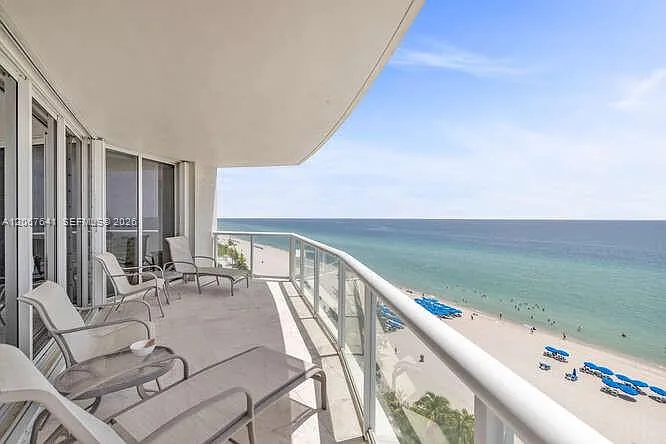 18671 Collins Ave #1001