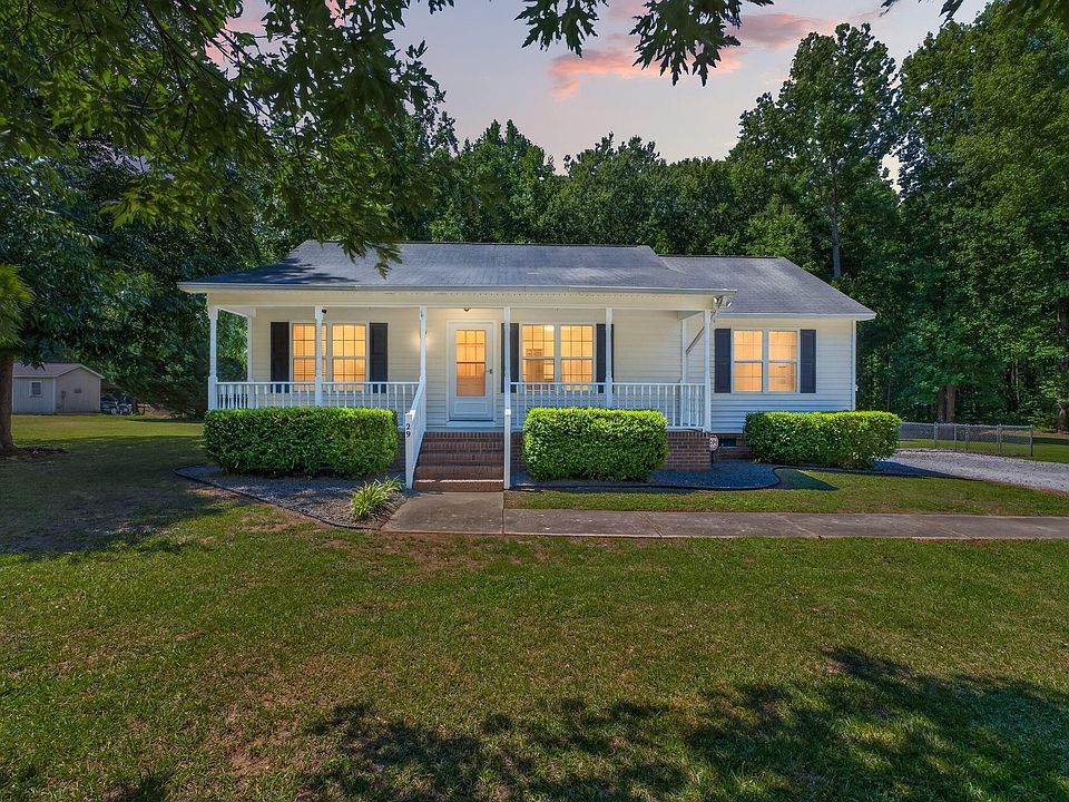 1st image of 29 Sommerset Dr
