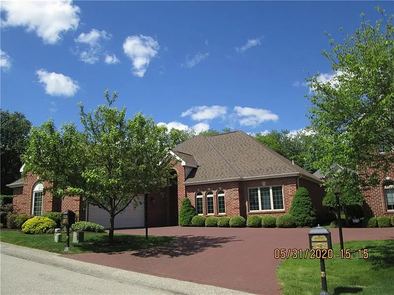 110 Prestonwood Ln photo 1
