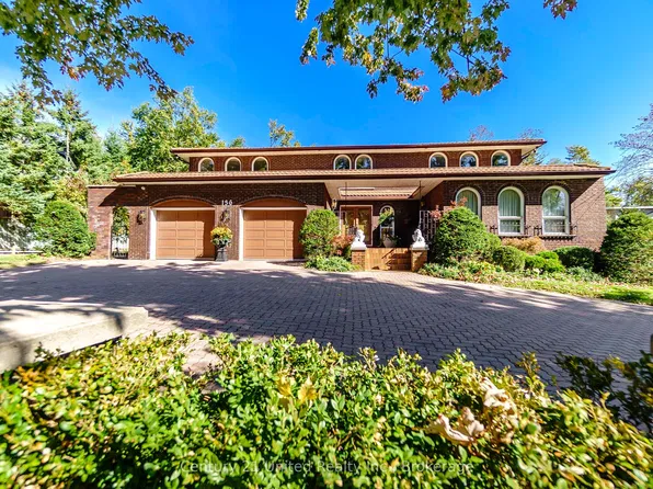 136 Wallis Dr, Peterborough, ON K9J 6C1