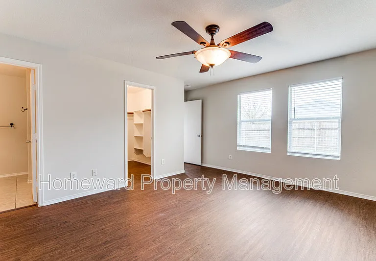 14048 Firebush Ln — Photo 7