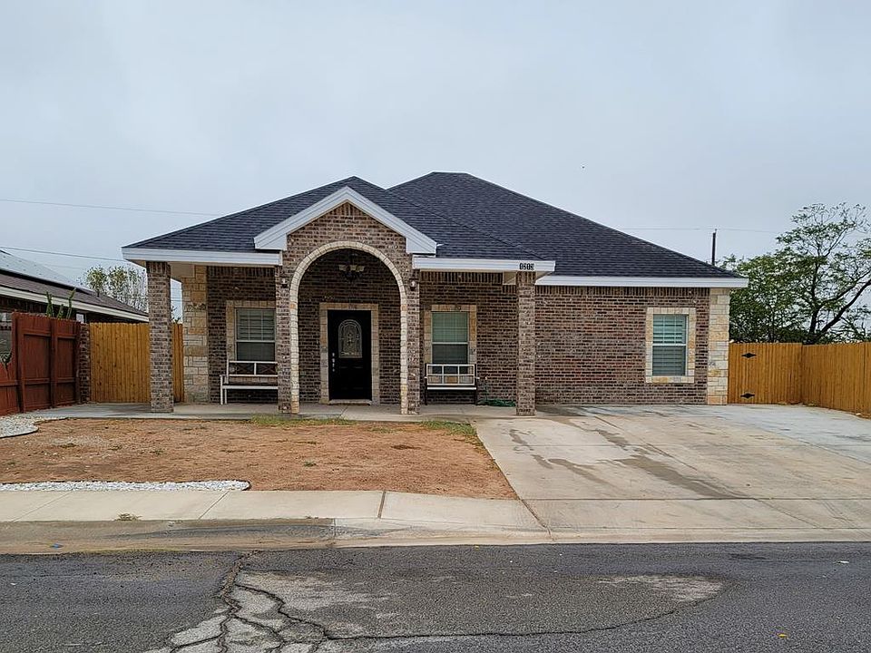 1st image of 1213 E Pecan Ave