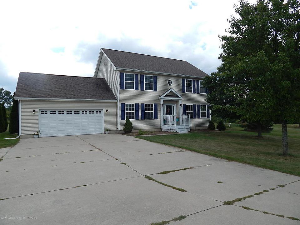 1st image of 1071 Lone Oak Dr