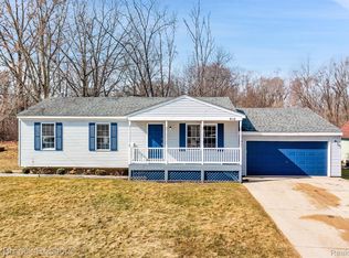 910 Olreana St, White Lake, MI