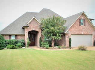 11 Mallory Dr, Jackson, TN 38305