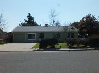 937 E Evening Glow Ave, Reedley, CA 93654