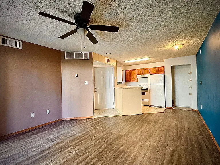 1908 Lake Atriums Cir #14 — Photo 14