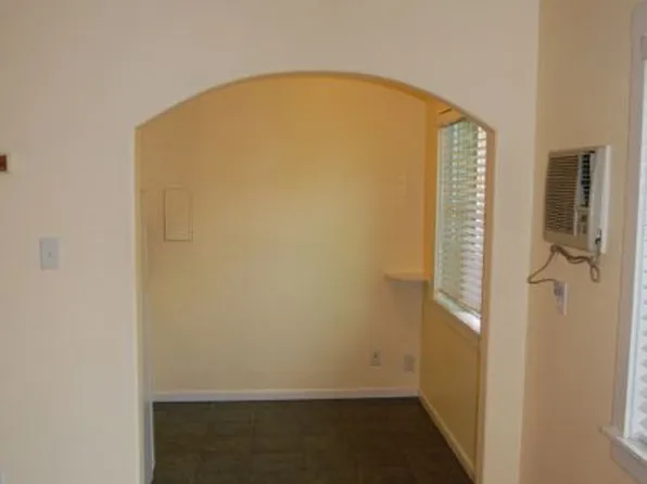 2414 P St, Sacramento, CA