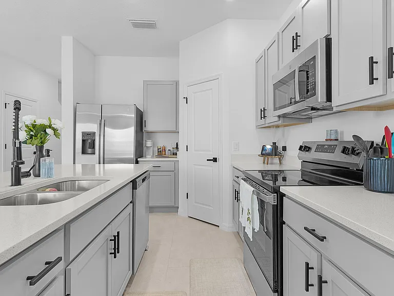 7771 Waterscape Dr — Photo 22