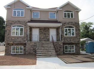 309 Oldfield St, Staten Island, NY 10306