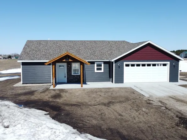 202 E Cozy Oak Dr, Otter Tail Township, MN 56571