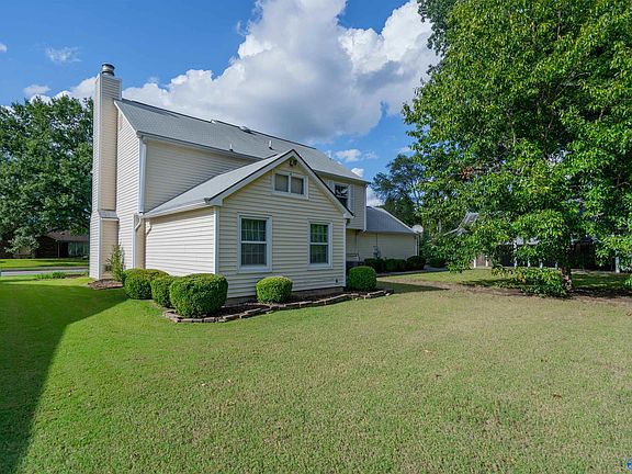4th image of 1906 Spanish Oaks Dr SE