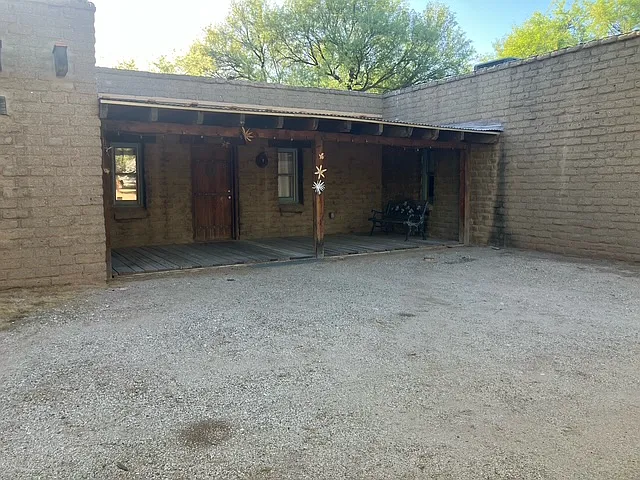 1450 N Freeman Rd
